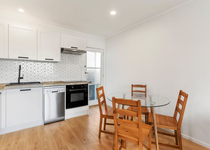  at 4/20 Heretaunga Avenue, Onehunga, Auckland City, Auckland