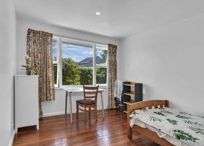  at 2 Clonbern Place, Upper Riccarton, Christchurch City, Canterbury