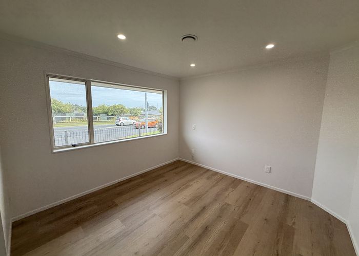  at 2 Carrick Glen Avenue, Flat Bush, Manukau City, Auckland