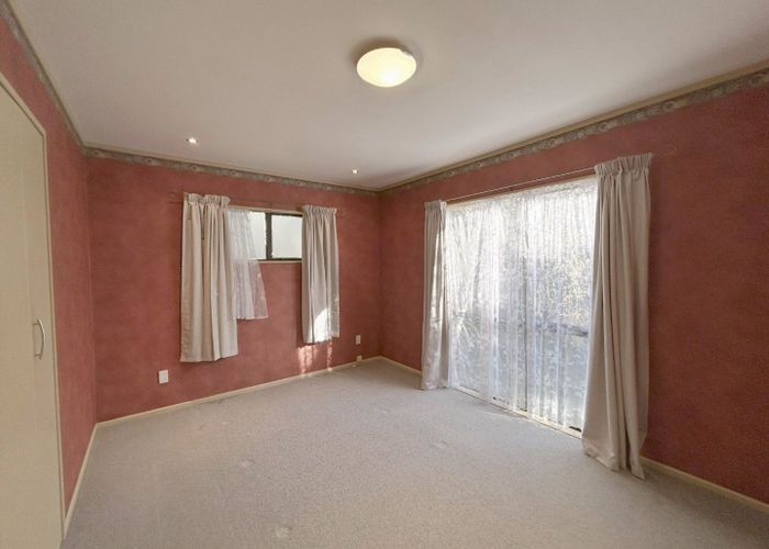  at 9 Monarch Grove, Maoribank, Upper Hutt, Wellington