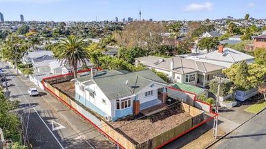  at 11 Kingsley Street, Westmere, Auckland