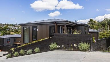  at 48A Peter Terrace, Castor Bay, Auckland