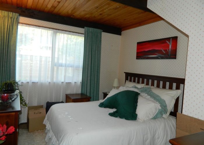  at 9B ASH grove, RANUI, PORIRUA