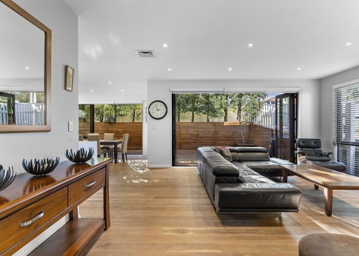  at 27 Mount Taylor Drive, Glendowie, Auckland City, Auckland