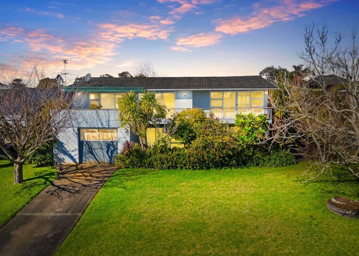  at 53  The Boulevard, Sunnyhills, Manukau City, Auckland