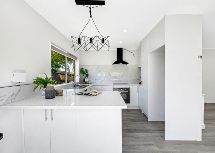  at 10 Skelton Avenue, Randwick Park, Auckland