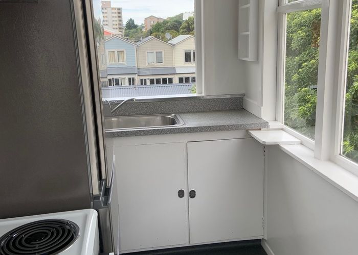  at 144a Tasman Street, Mount Cook, Wellington, Wellington