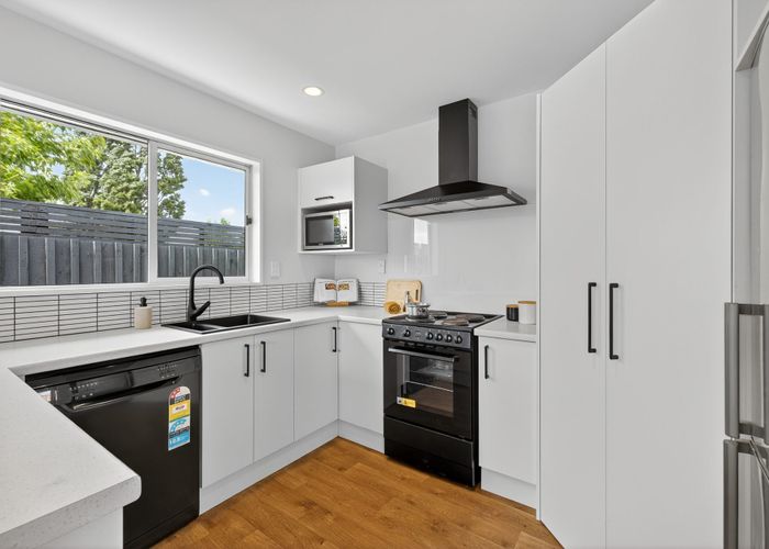  at 1/182 Breezes Road, Aranui, Christchurch City, Canterbury