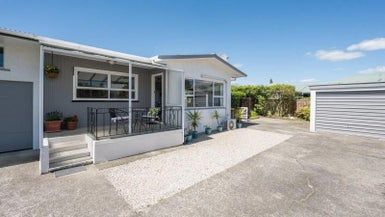  at 2/7 Dryden Street, Stoke, Nelson