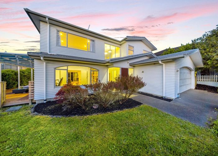  at 31 Harrowglen Drive, Albany, North Shore City, Auckland