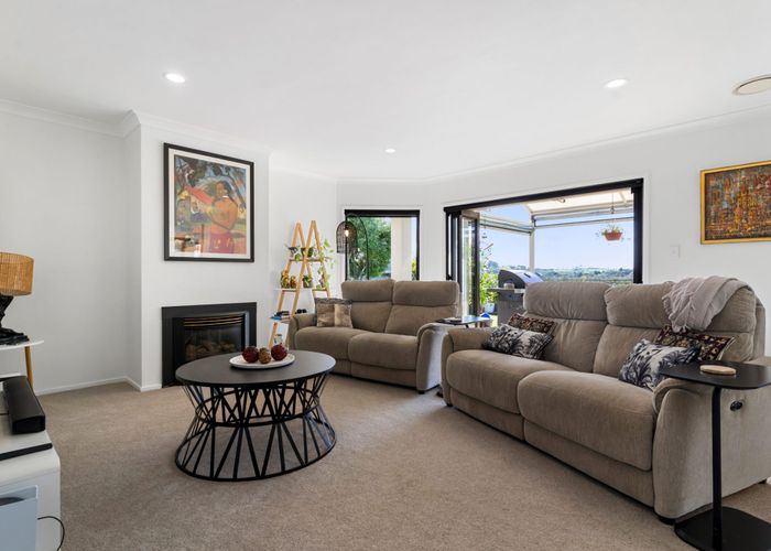  at 54 Mt Lebanon Crescent, The Gardens, Manukau City, Auckland
