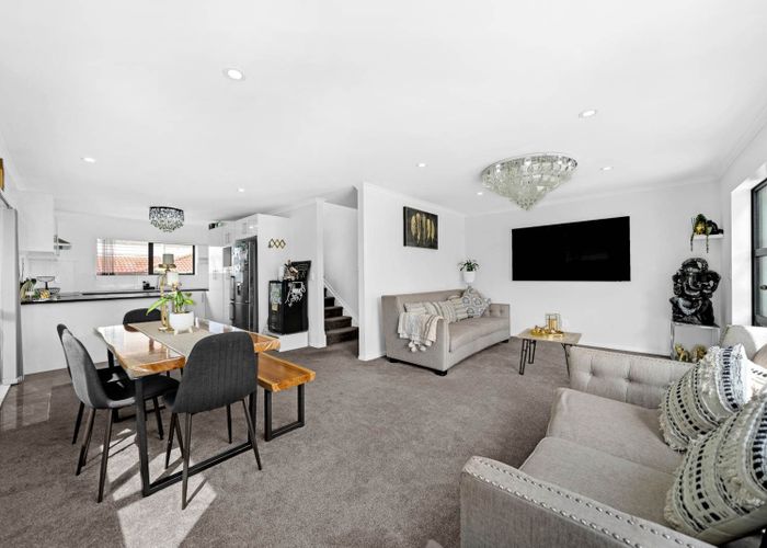  at 12 Ranfurly Road, Papatoetoe, Manukau City, Auckland