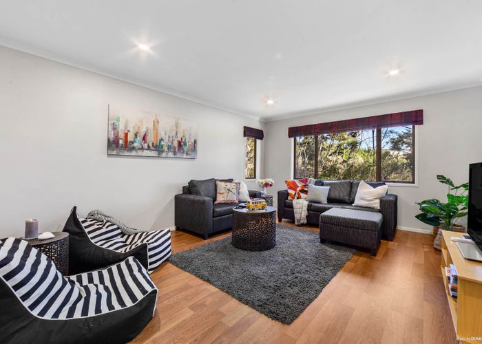  at 37C Bernard Magnus Lane, Greenhithe, Auckland