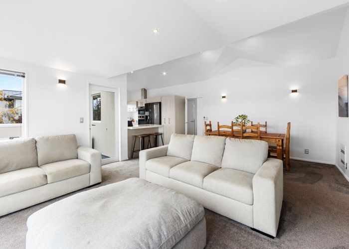  at 4 Somerton Rise, Westmorland, Christchurch City, Canterbury