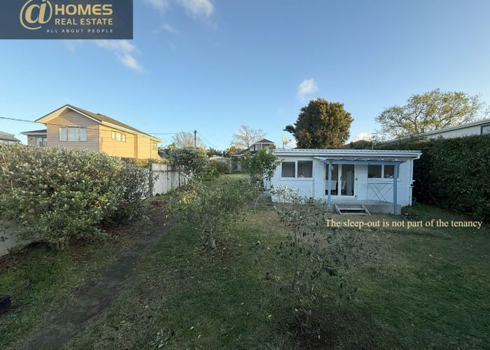  at 14 Riverview Road, New Lynn, Waitakere City, Auckland