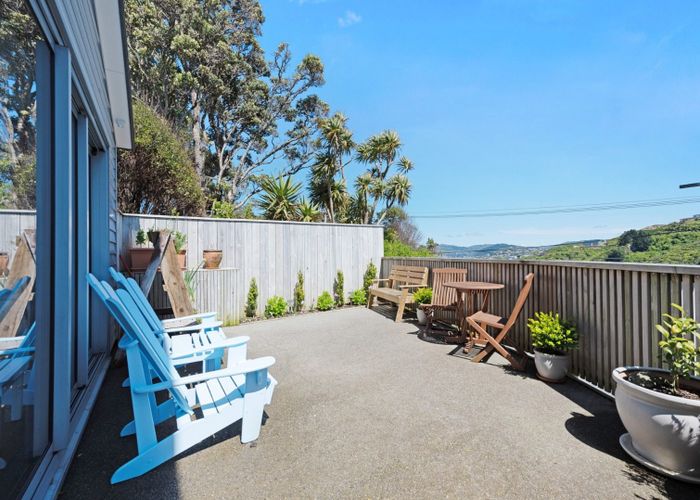  at 19 Miles Crescent, Newlands, Wellington