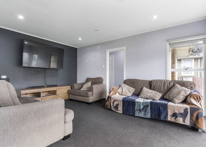  at 16 Toatoa Place, Mangere Bridge, Auckland