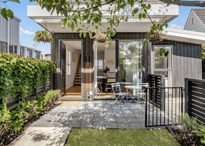  at 1/4 Glen Atkinson Street, Saint Heliers, Auckland City, Auckland