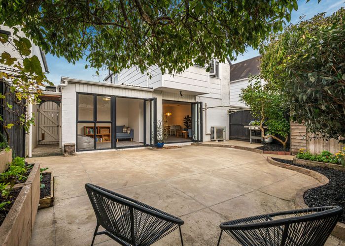  at 4/5 Patterson Street, Sandringham, Auckland