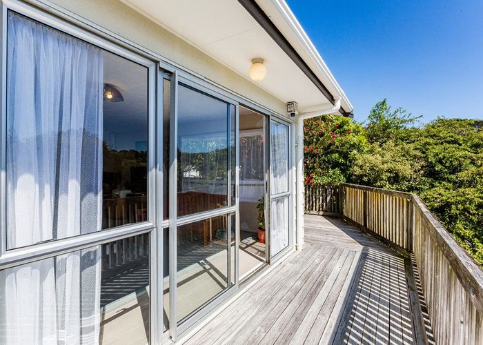  at 21 Staithes Drive North, Whitby, Porirua, Wellington