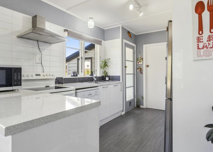  at 1 London Terrace, Welbourn, New Plymouth