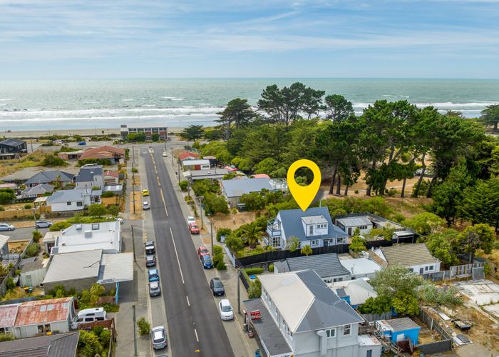  at 39 Bowhill Road, New Brighton, Christchurch