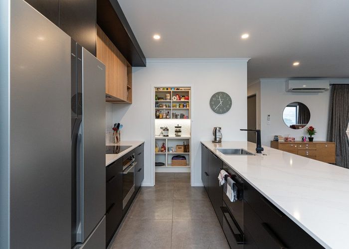  at 16 Varsity Heights, Fitzherbert, Palmerston North, Manawatu / Whanganui