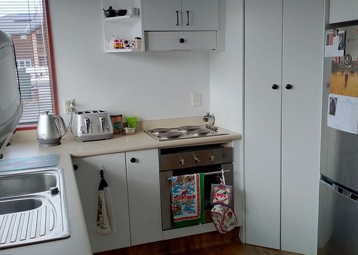  at 2/36 Lyndon Street, Riccarton, Christchurch City, Canterbury