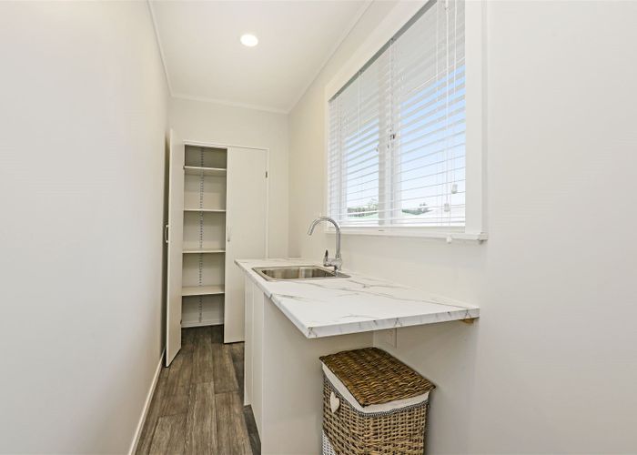  at 9 Dover Road, Flaxmere, Hastings