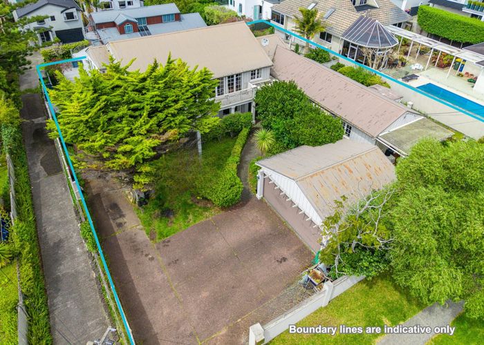  at 7 Aberdeen Road, Castor Bay, North Shore City, Auckland