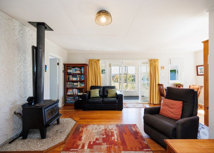  at 15 Ferry Street, Foxton Beach, Horowhenua, Manawatu / Whanganui