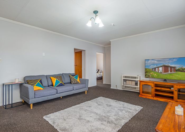  at 2 Moyne Avenue, Milson, Palmerston North