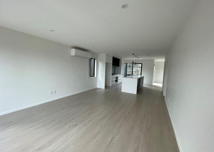  at 3A De Quincey Terrace, Highland Park, Manukau City, Auckland