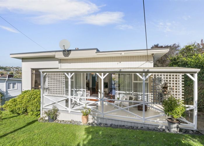  at 27 Langton Road, Stanmore Bay, Whangaparaoa