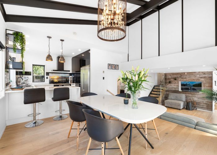  at 2/22 Manuwai Road, Torbay, North Shore City, Auckland