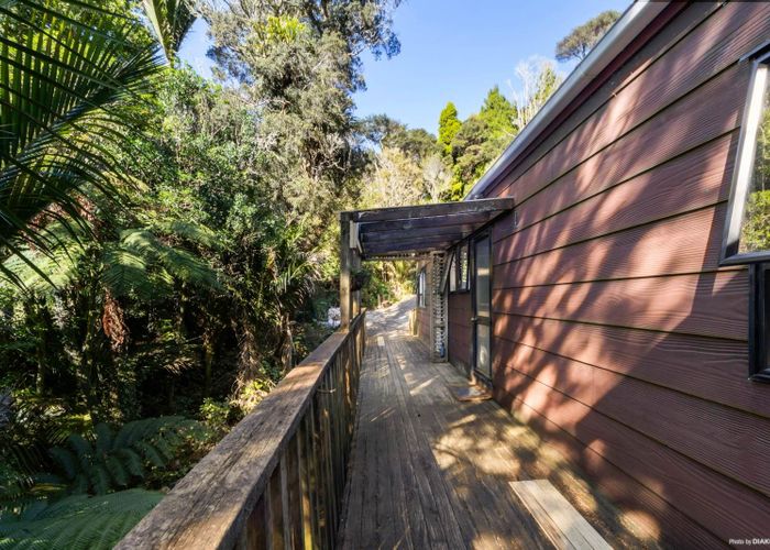  at 38 Napuka Road, Henderson Valley, Waitakere City, Auckland