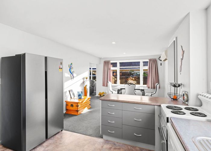  at 1/310 Main North Road, Redwood, Christchurch City, Canterbury