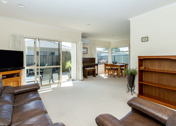  at 5 Ellerslie Place, Taradale, Napier