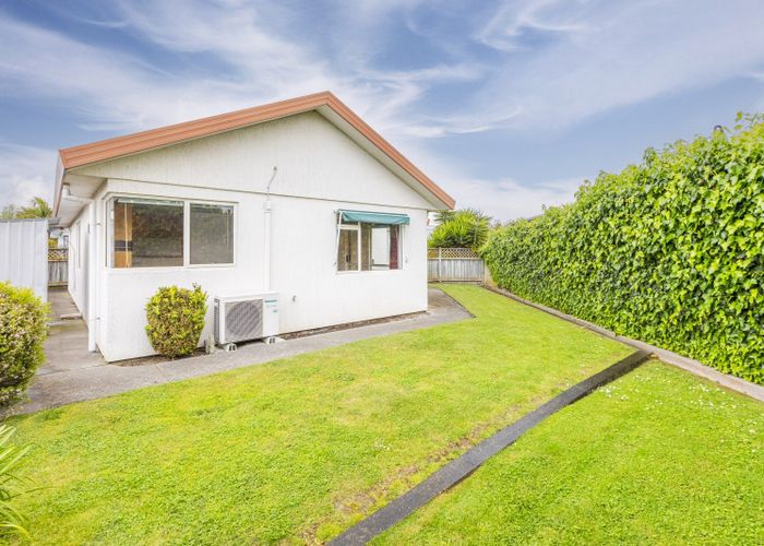  at 2/68 Guppy Road, Greenmeadows, Napier
