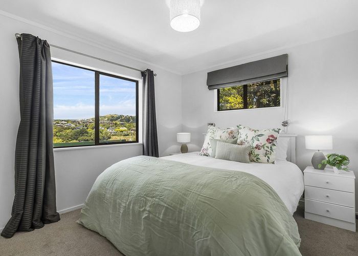  at 22 Shackle Lane, Whitby, Porirua, Wellington