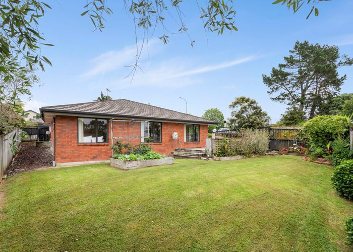  at 9 Orwell Road, Greenhithe, Auckland