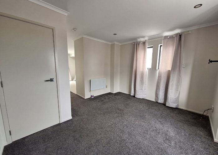  at 11/4 Wallson Crescent, Wiri, Manukau City, Auckland