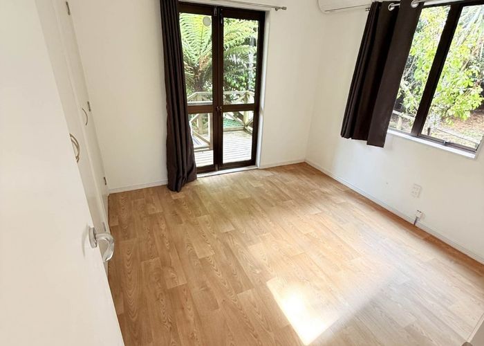  at 12 Sapphire Place, Bayview, North Shore City, Auckland