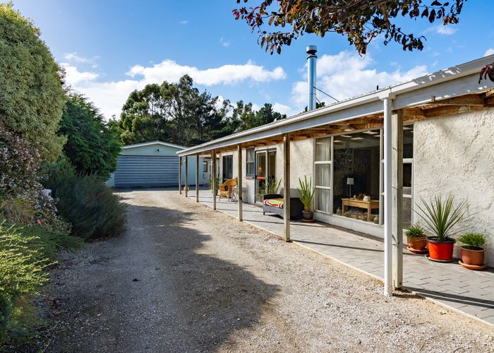 Free property data for 172 Beach Street, Waikouaiti homes.co.nz