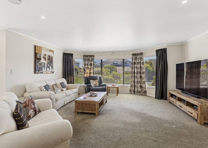  at 6 Voyager Way, Whitby, Porirua, Wellington