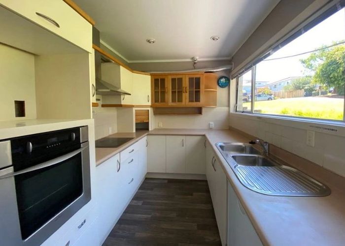  at 6 Barlow Place, Chatswood, North Shore City, Auckland