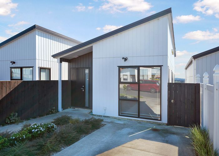  at 18 Mata Road, Massey, Waitakere City, Auckland