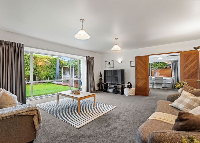  at 2/3 Creyke Road, Fendalton, Christchurch City, Canterbury