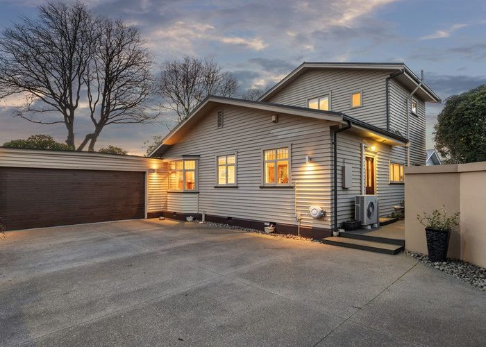  at 2 Kenwyn Avenue, St Albans, Christchurch
