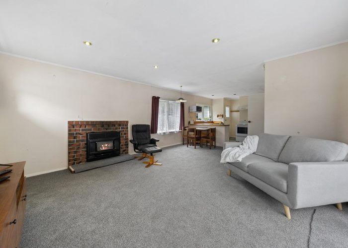  at 41 Sunny Grove, Wainuiomata, Lower Hutt